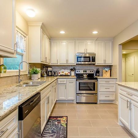 The Blue Door Bungalow - Luxury Home Downtown هيوستن المظهر الخارجي الصورة